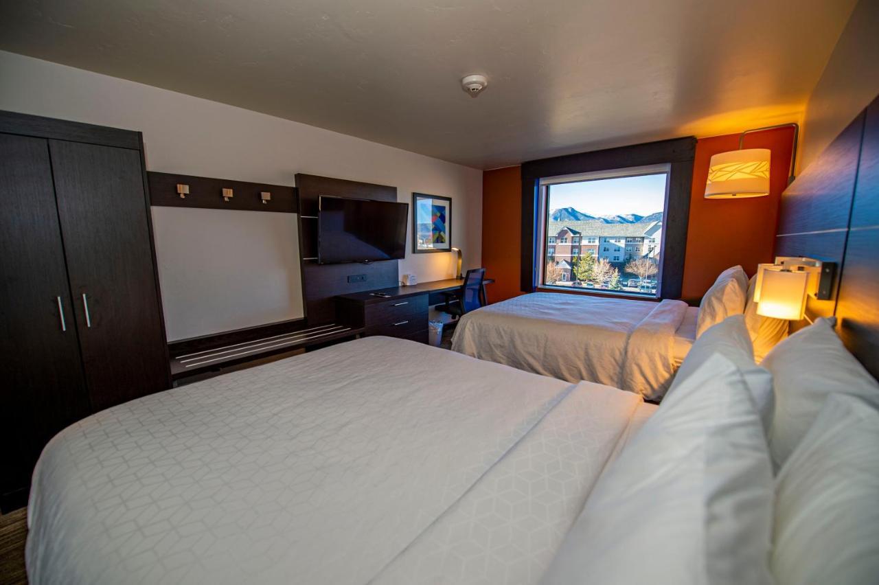 Holiday Inn Express & Suites - Colorado Springs Afa Northgate By Ihg Ngoại thất bức ảnh