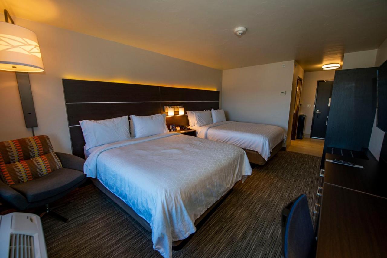 Holiday Inn Express & Suites - Colorado Springs Afa Northgate By Ihg Ngoại thất bức ảnh