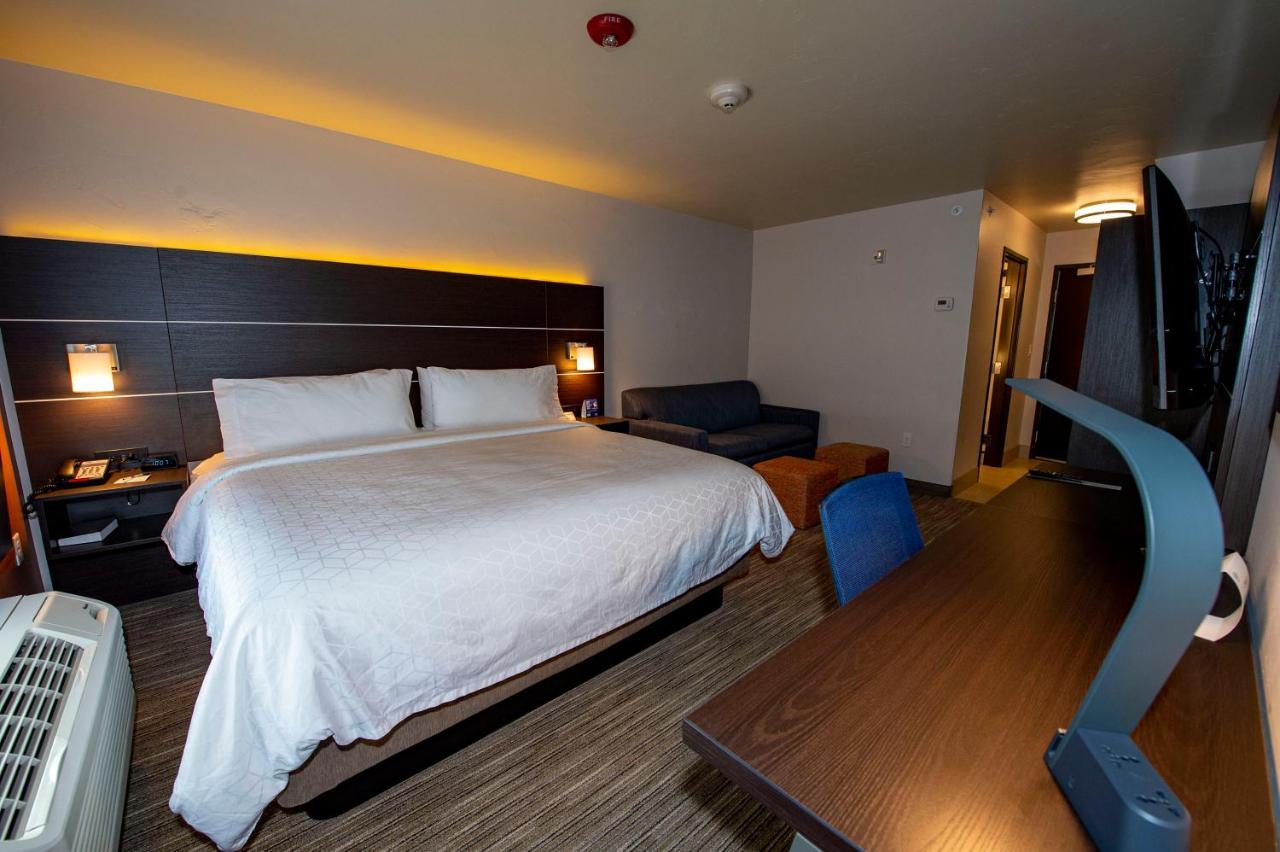 Holiday Inn Express & Suites - Colorado Springs Afa Northgate By Ihg Ngoại thất bức ảnh