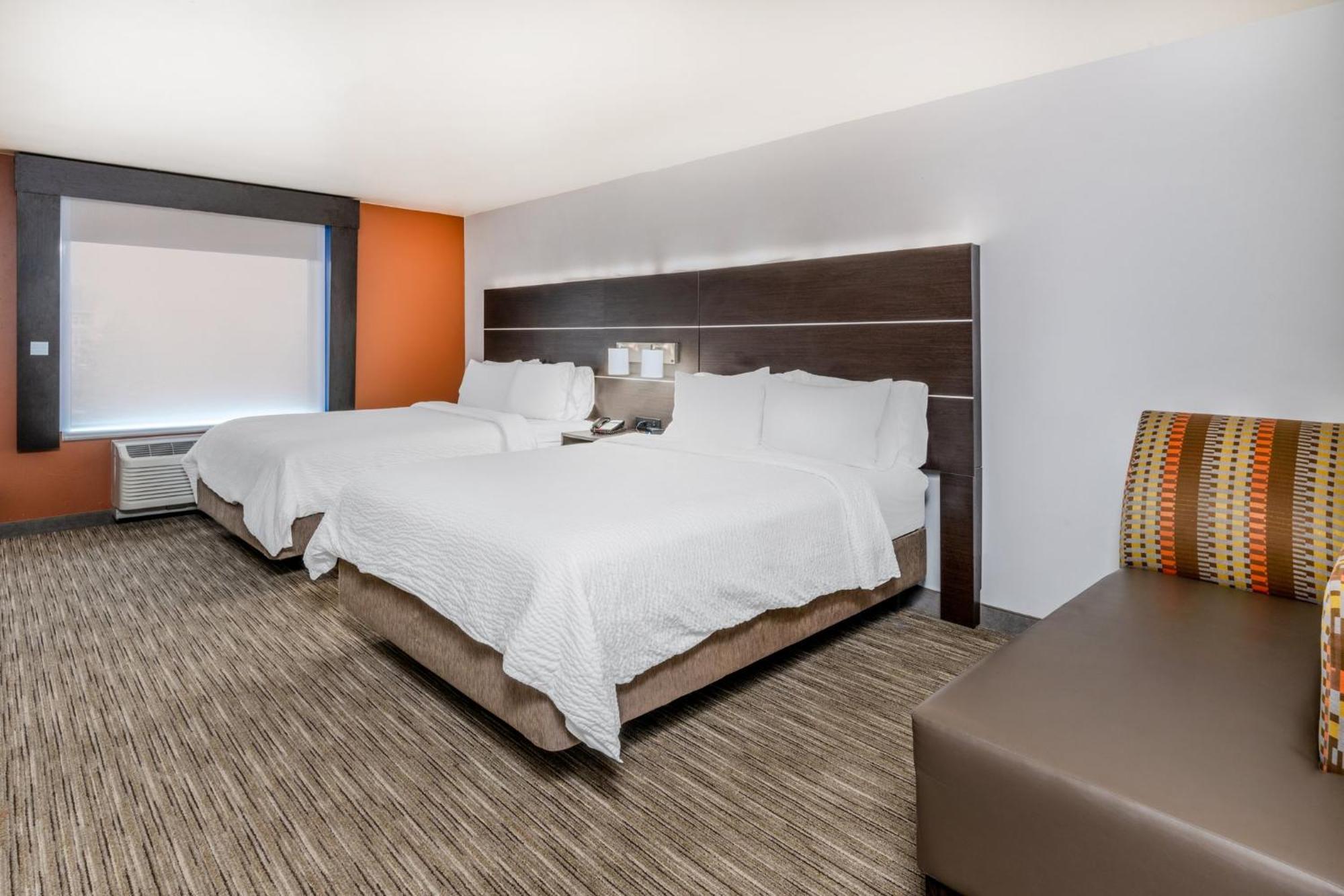 Holiday Inn Express & Suites - Colorado Springs Afa Northgate By Ihg Ngoại thất bức ảnh
