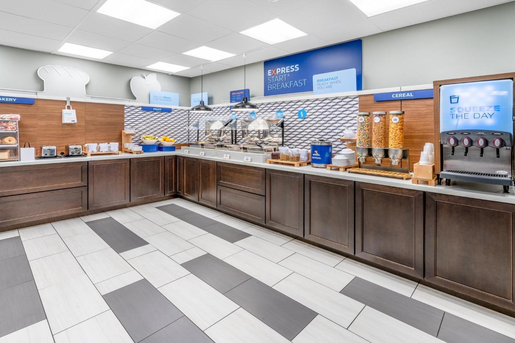 Holiday Inn Express & Suites - Colorado Springs Afa Northgate By Ihg Ngoại thất bức ảnh