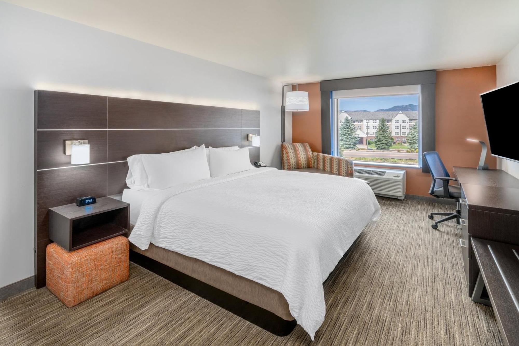 Holiday Inn Express & Suites - Colorado Springs Afa Northgate By Ihg Ngoại thất bức ảnh