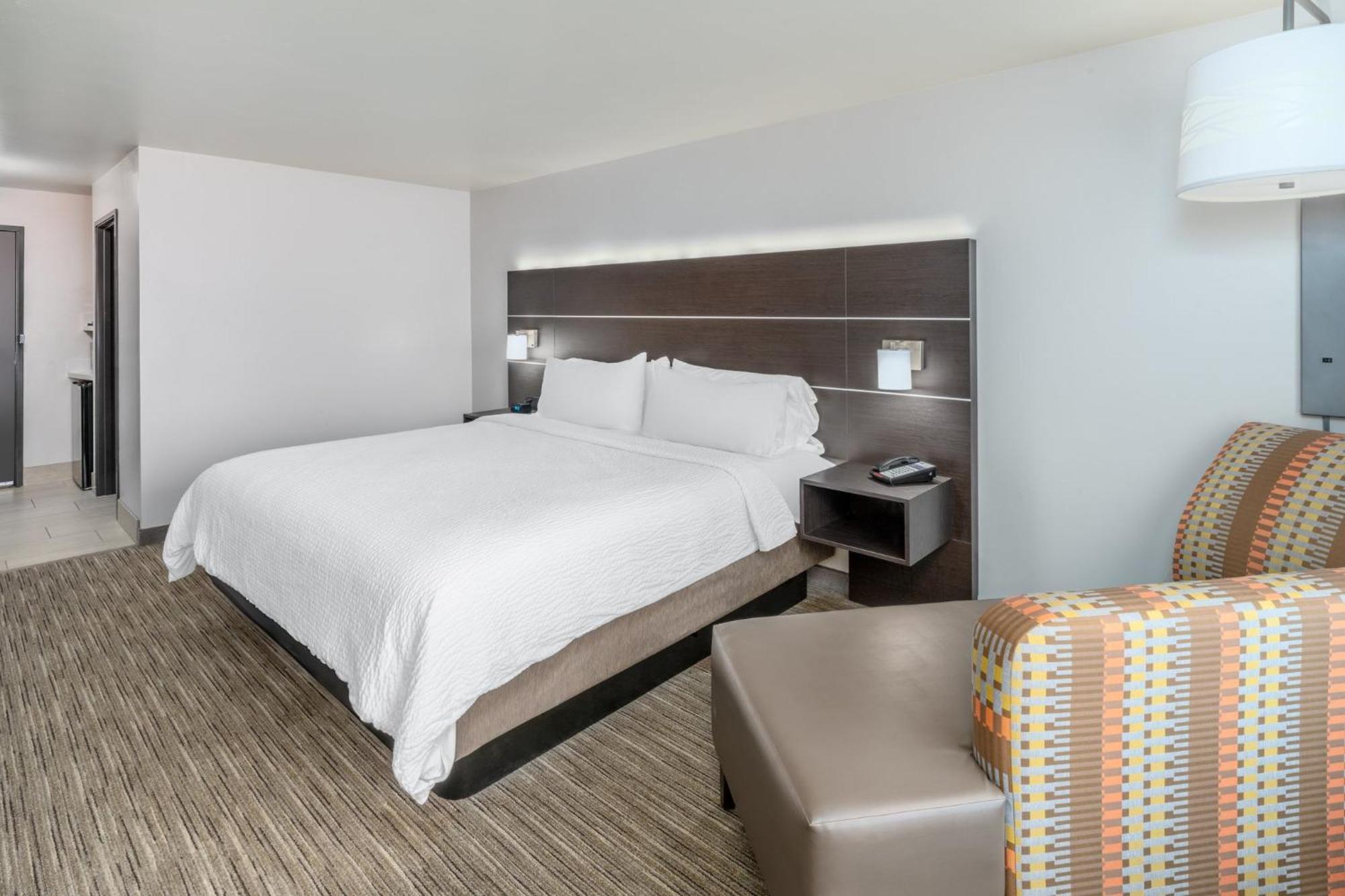 Holiday Inn Express & Suites - Colorado Springs Afa Northgate By Ihg Ngoại thất bức ảnh