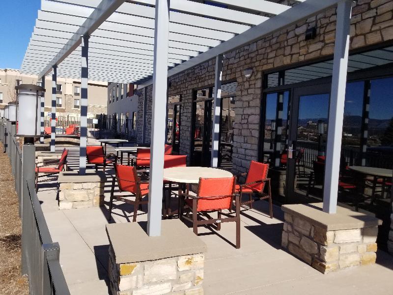 Holiday Inn Express & Suites - Colorado Springs Afa Northgate By Ihg Ngoại thất bức ảnh