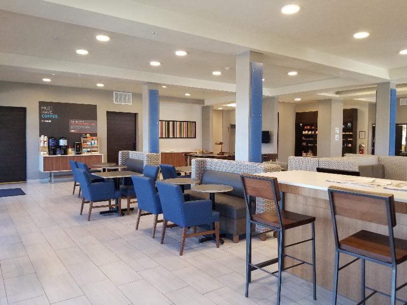 Holiday Inn Express & Suites - Colorado Springs Afa Northgate By Ihg Ngoại thất bức ảnh