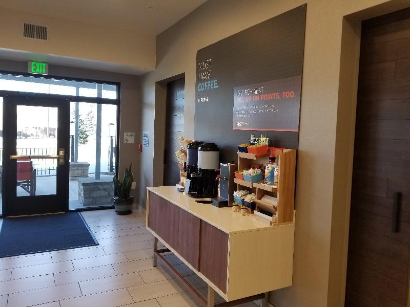 Holiday Inn Express & Suites - Colorado Springs Afa Northgate By Ihg Ngoại thất bức ảnh